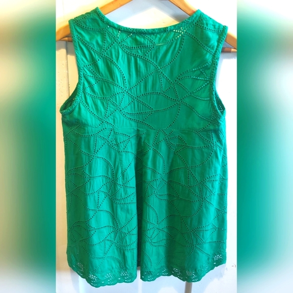 CAbi Women's Sleeveless Green Eyelet High Low Top | 100% Cotton | Size Small - Picture 2 of 6